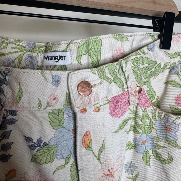 Wrangler Wanderer 626 High-Rise Flare Jeans in Wallflower Floral size 31/30 - Picture 10 of 14